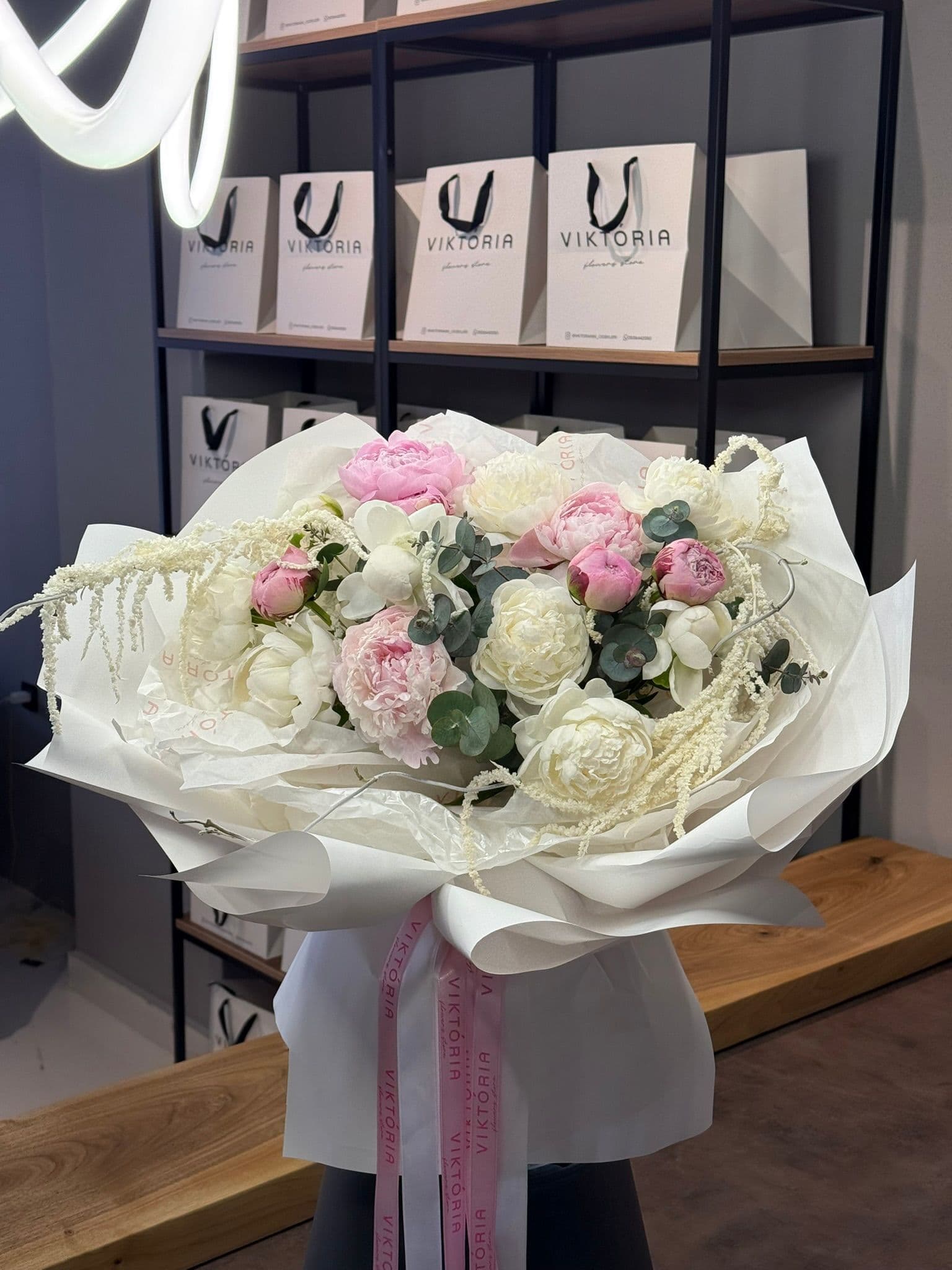 Beyaz - Pembe Şakayık Buketi